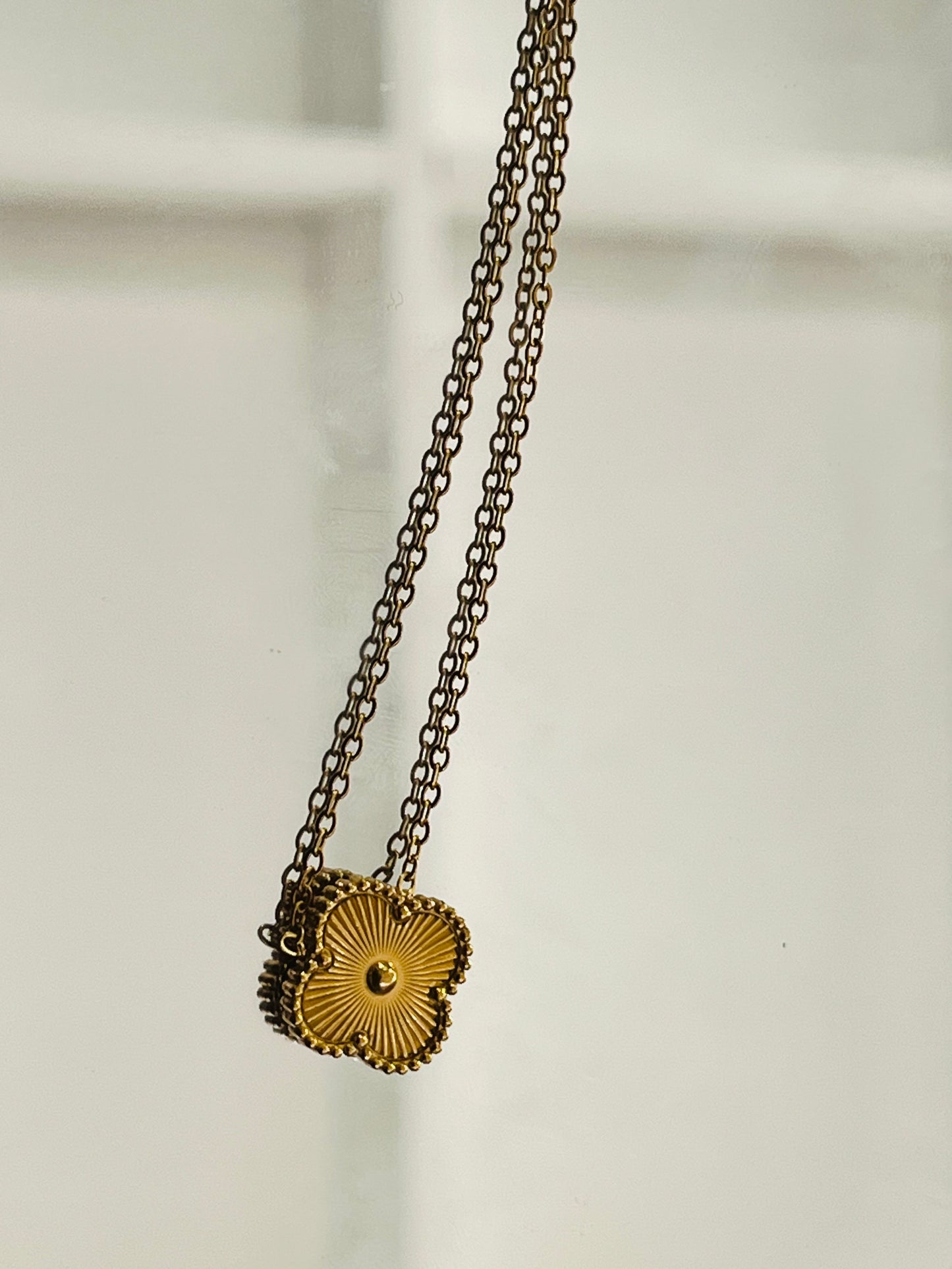 Clover necklace